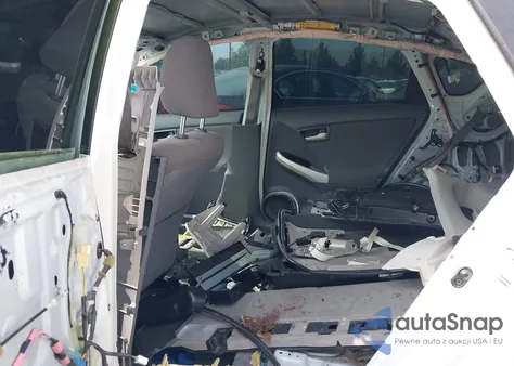 2011 Toyota Prius Two from USA, damaged, VIN JTDKN3DU7B1375874